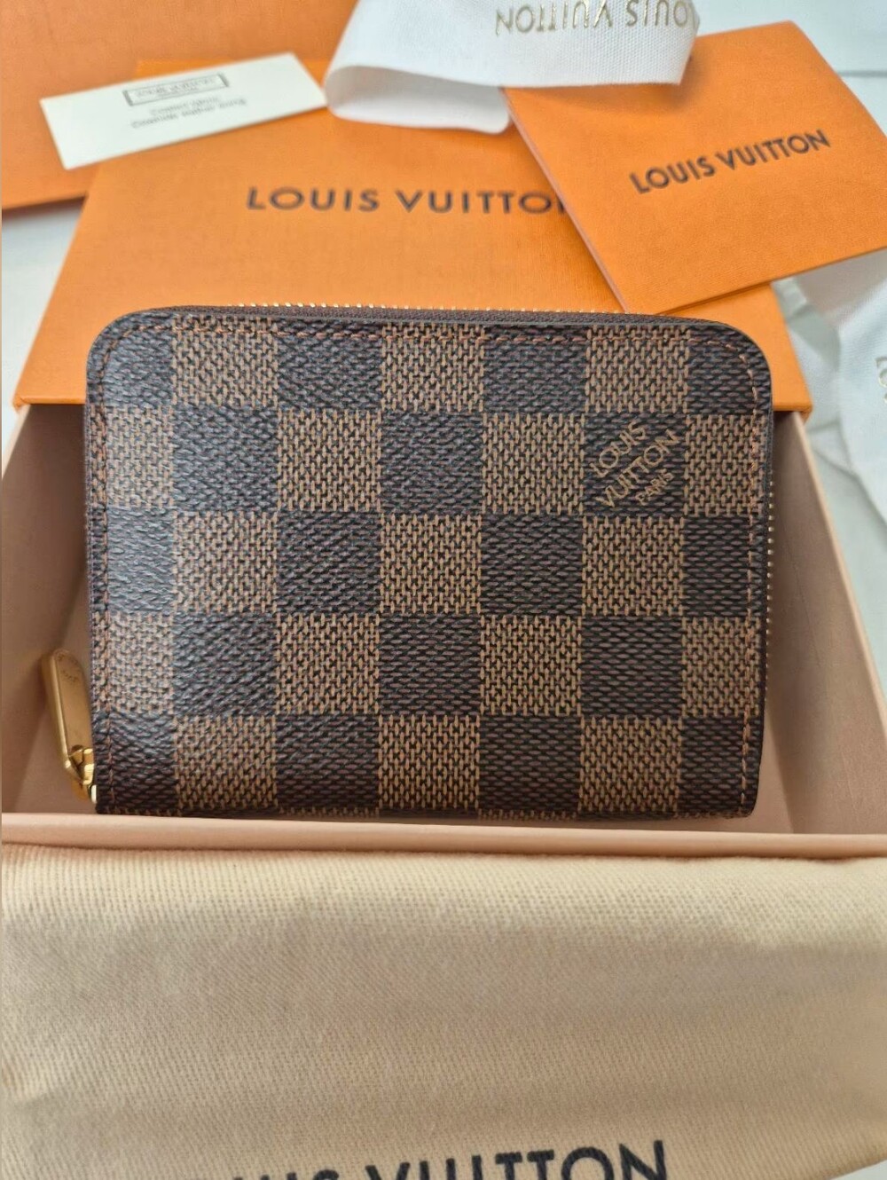 Louis Vuitton Zippy Coin Purse Wallet in Brown - Picture 5 of 10